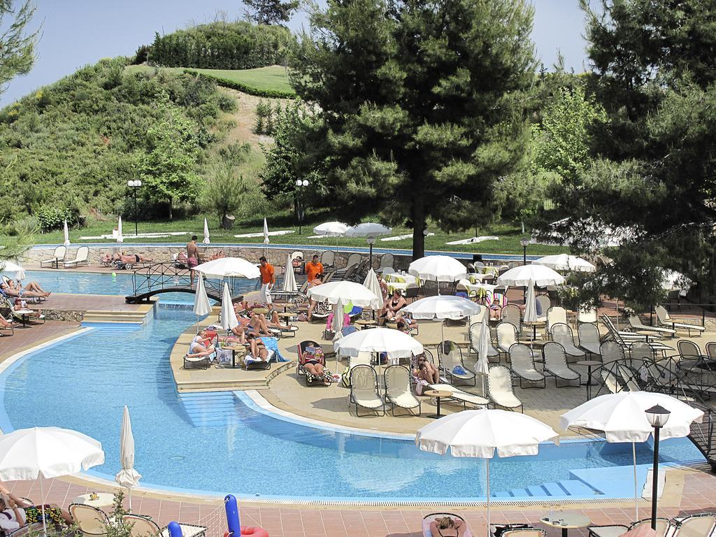 Lesse Hotel Chalkidiki Exterior photo