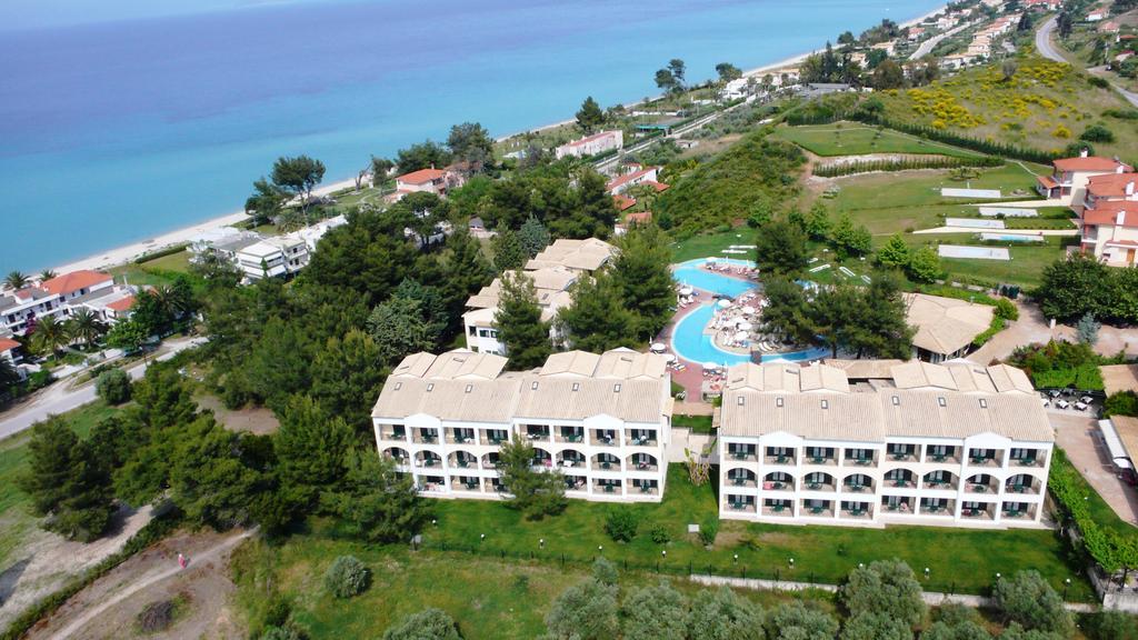 Lesse Hotel Chalkidiki Exterior photo